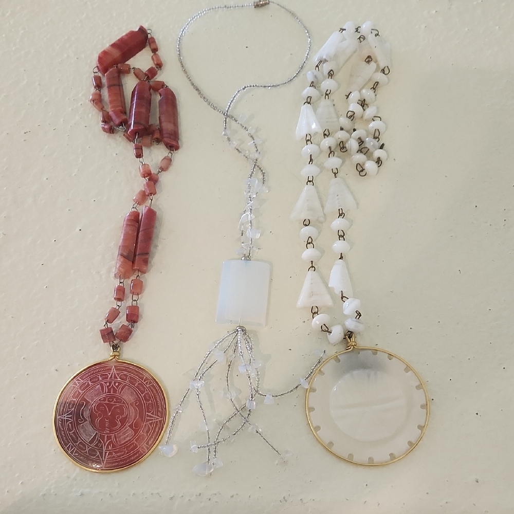 Elegant Multi-Color Pendant Necklace Set Stone
